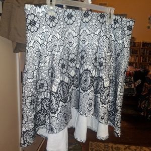 NWOT Torrid skirt